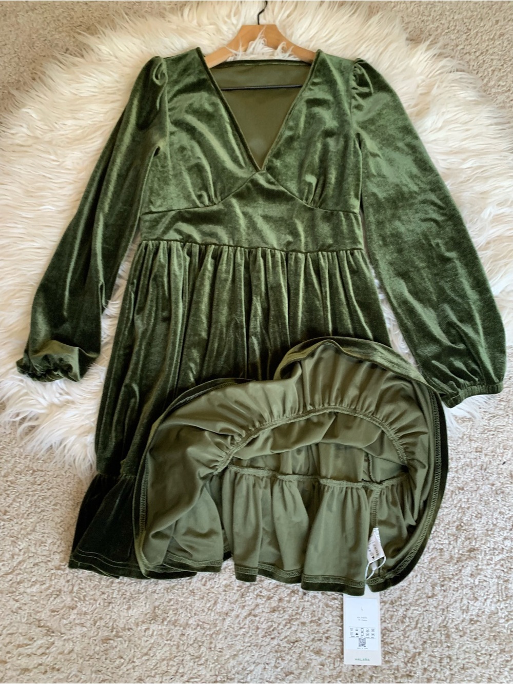 HALARA Olive Green Velvet Mini Dress with V-Neck and Puff Sleeves